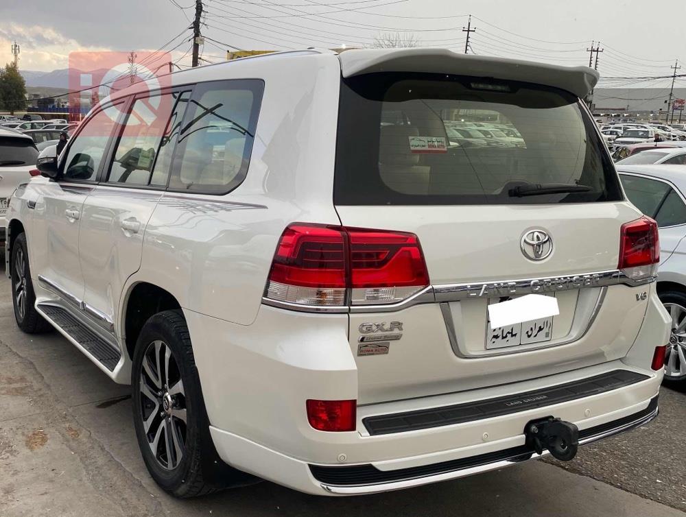 Toyota Land Cruiser
